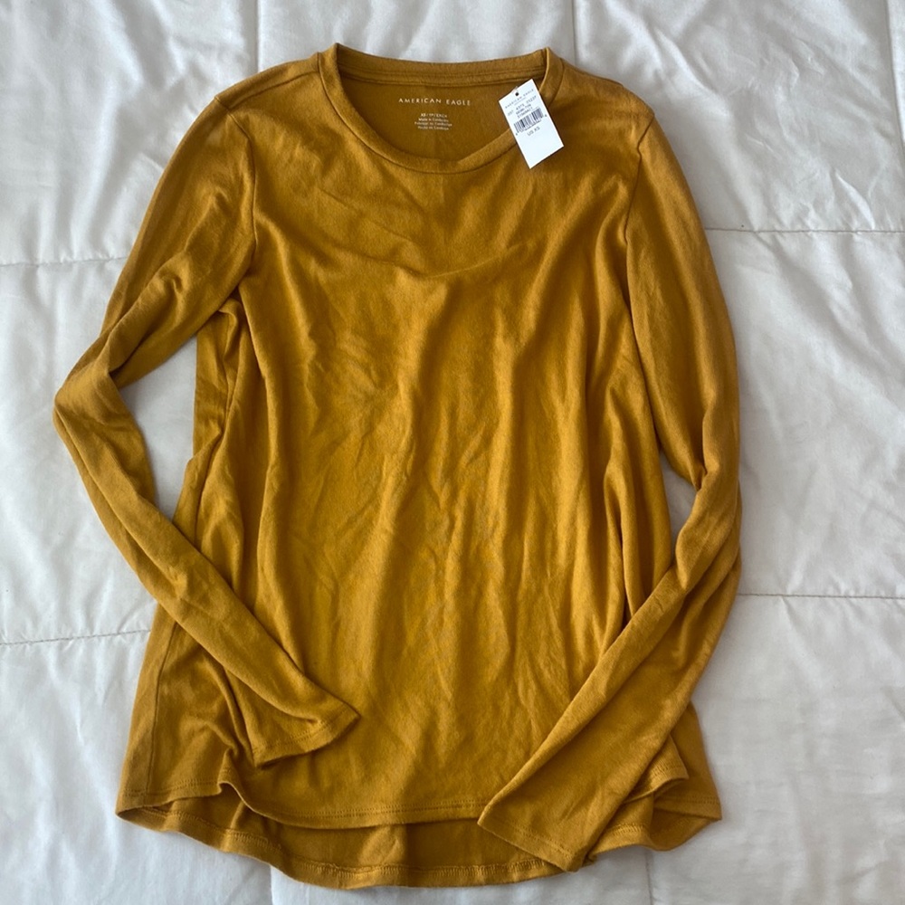 Super soft American Eagle long sleeve never worn